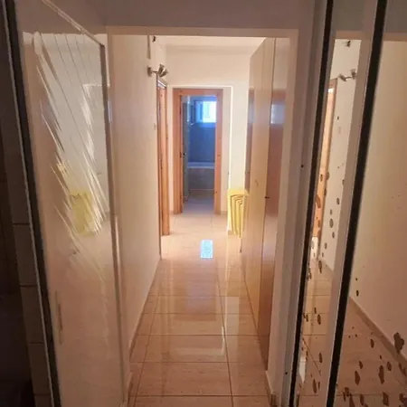 Apartament Alina Et 1 *