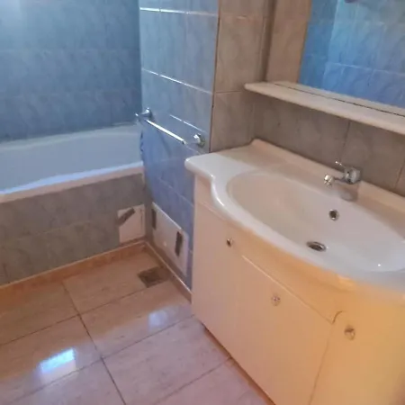Apartment 3 , Sos Constantei Langa Sens Girator Mangalia